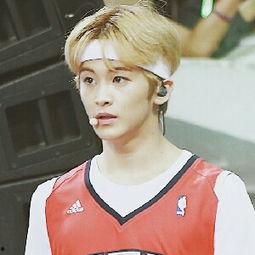 李马克前排吃瓜,揭秘娱乐圈幕后趣闻