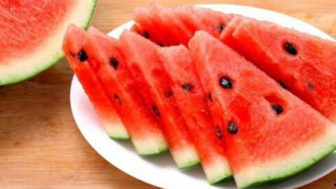 地产圈吃瓜视频,揭秘吃瓜视频背后的行业真相